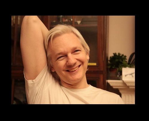 Julian Assange - WikiLeaks : la Suède lâche l'affaire de viol. Juste un répit ?