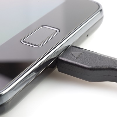 chargeur-universel-tablette-smartphone