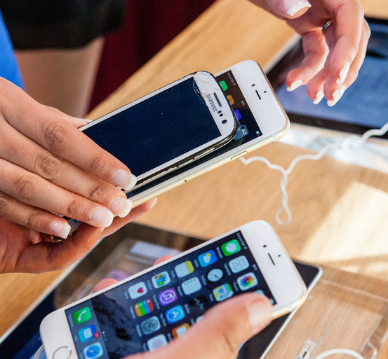 Smartphones : Apple recolle à Samsung