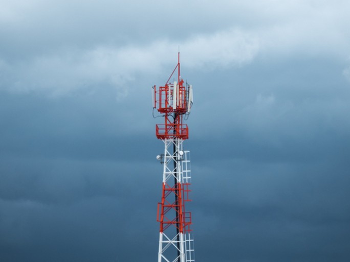 700-mhz-encheres
