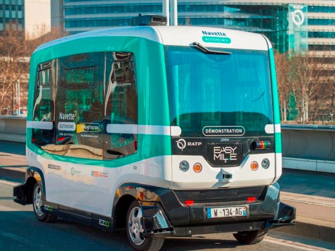 navette-autonome-easymile-test-paris-entree-capital-alstom