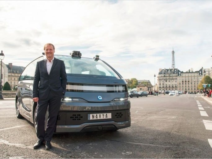 autonom-cab-navya-christophe-sapet