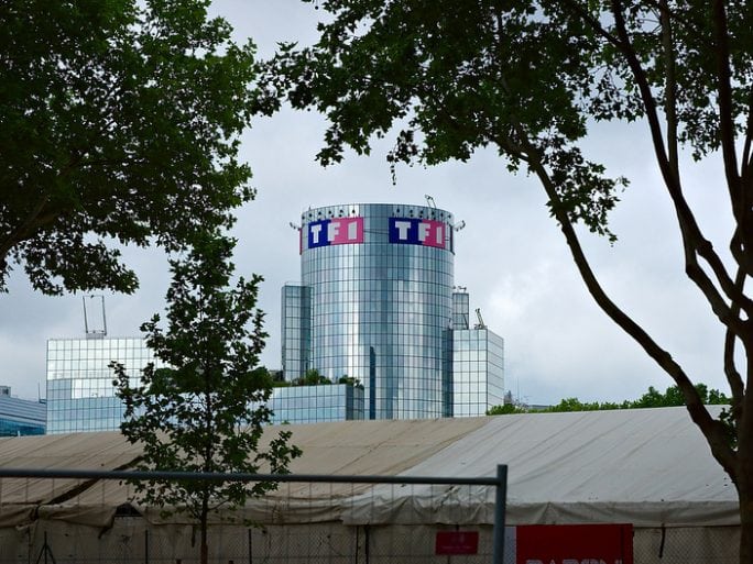 tf1-orange-box