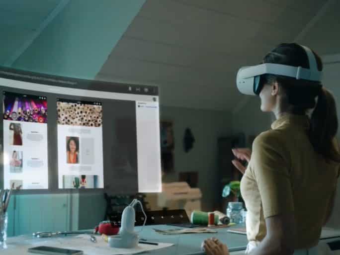Workplace : avec Infinite Office, Facebook pousse le bureau en VR
